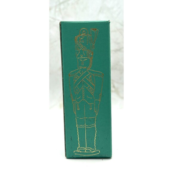 Porcelaines Bernardaud Holiday Ornament Toy Soldier Guard Limoges White Orig Box - Picture 3 of 15